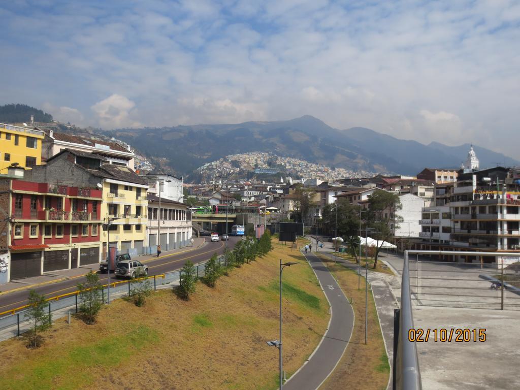 Hotel Cumanda Alfaro Εξωτερικό φωτογραφία