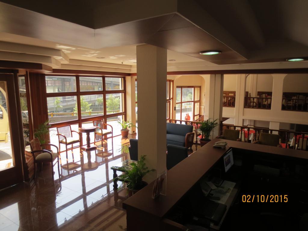 Hotel Cumanda Alfaro Εξωτερικό φωτογραφία