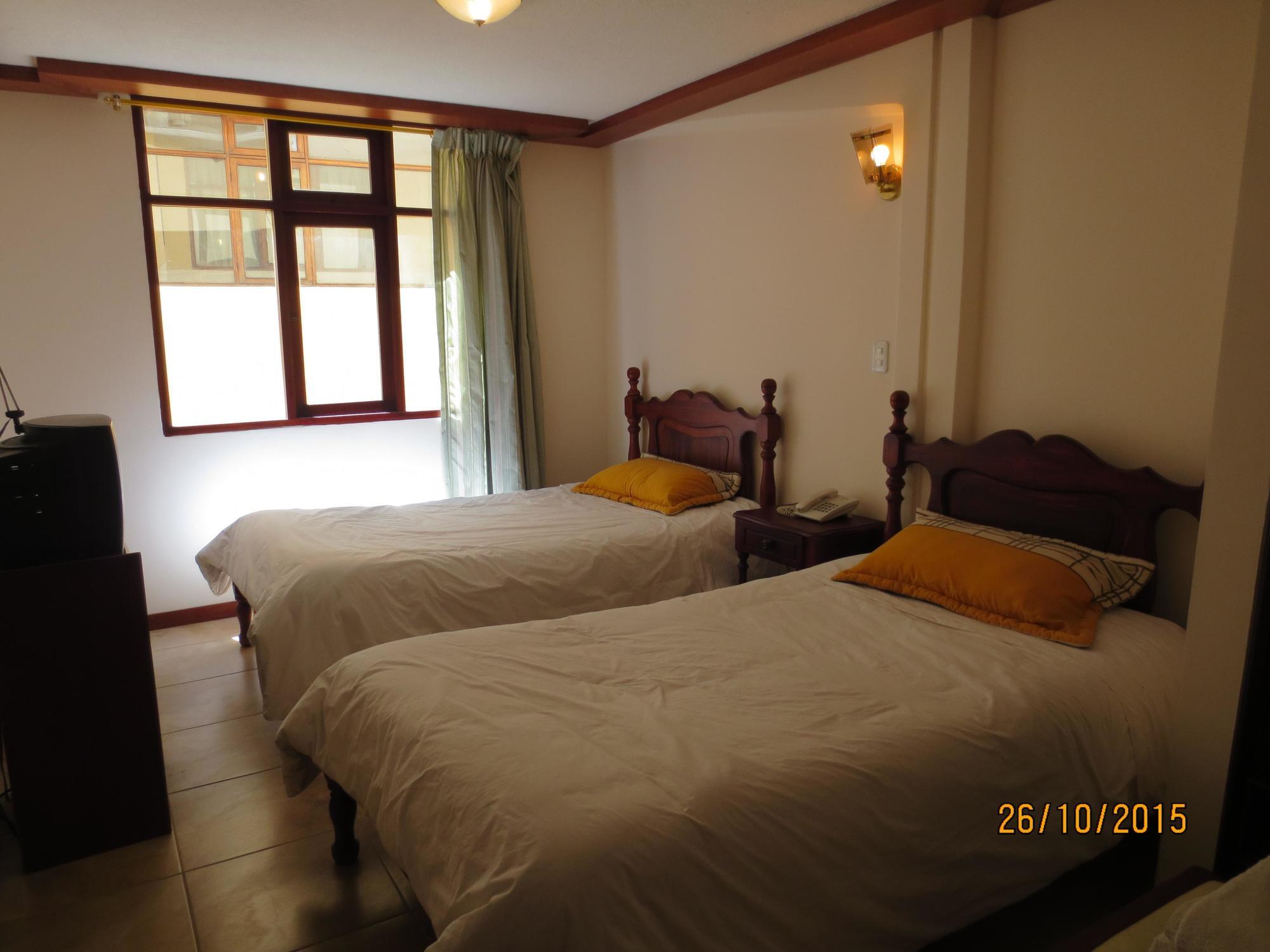 Hotel Cumanda Alfaro Εξωτερικό φωτογραφία