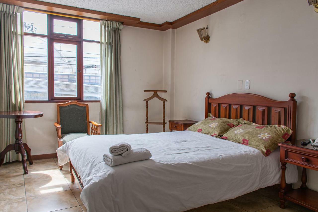 Hotel Cumanda Alfaro Εξωτερικό φωτογραφία