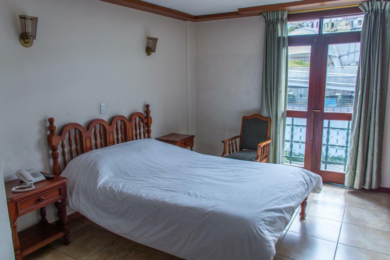 Hotel Cumanda Alfaro Εξωτερικό φωτογραφία