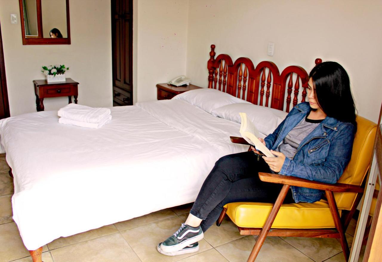 Hotel Cumanda Alfaro Εξωτερικό φωτογραφία