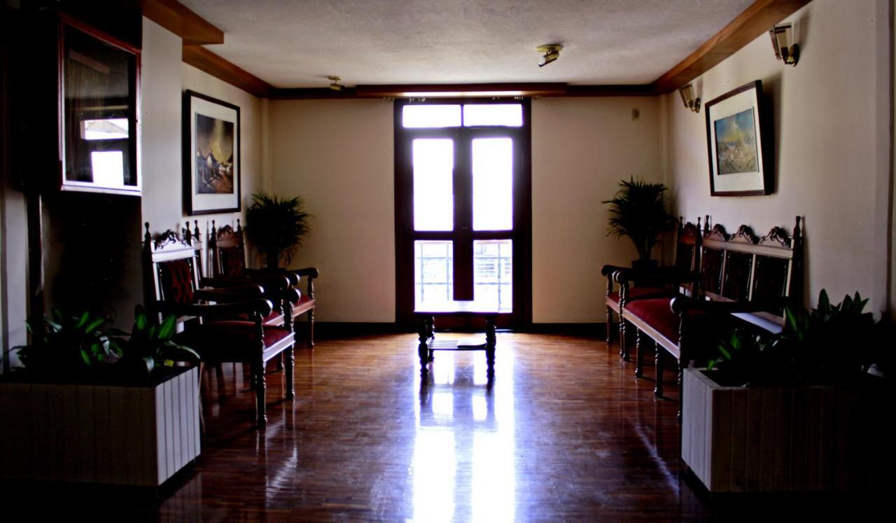 Hotel Cumanda Alfaro Εξωτερικό φωτογραφία